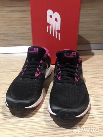 Кроссовки New Balance женские