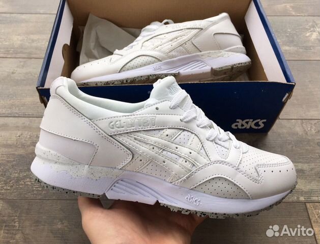 Кроссовки Asics