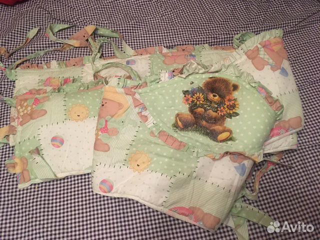 Бортики в кроватку