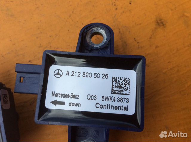 Датчик airbag удара Mercedes w212 W207 w218 E CLS Датчик airbag удара Mercedes w212 W207 w218 E CLS