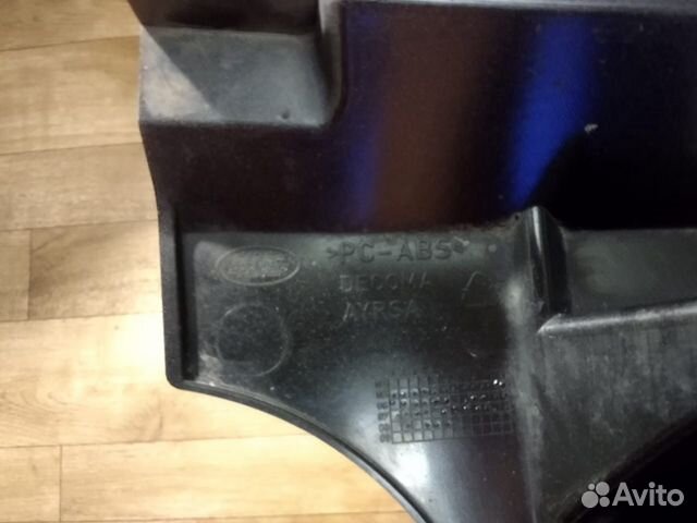 Решетка радиатора Range Rover L322 DHB500580 Решетка радиатора Range Rover L322 DHB500580