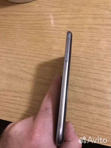 Телефон SAMSUNG