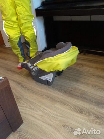 Автокресло 0+ peg perego primo viaggio tri-fix Автокресло 0+ peg perego primo viaggio tri-fix