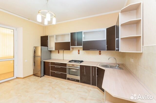 2-к квартира, 85 м², 3/7 эт.