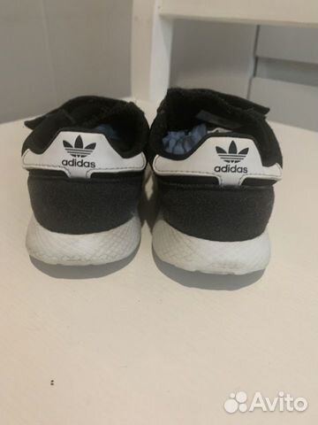 Кроссовки adidas Кроссовки adidas