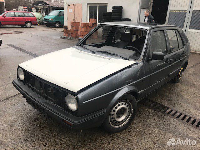 Разбор на запчасти Volkswagen Golf 2