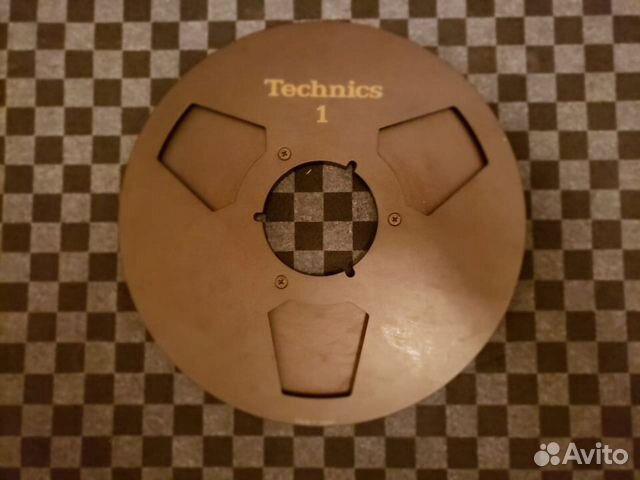 Продаётся оригинальная катушка techncs 10,5 Продаётся оригинальная катушка techncs 10,5