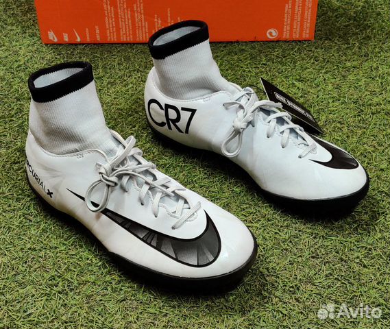 Новые детские футбольные сороконожки Nike CR7 36 р Новые детские футбольные сороконожки Nike CR7 36 р