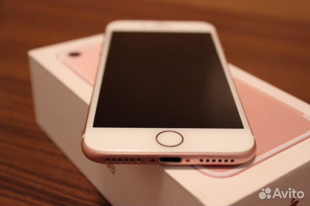 Телефон iPhone 7 32 GB Телефон iPhone 7 32 GB