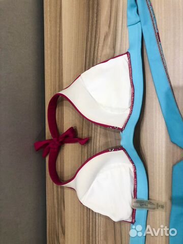 Купальники Victoria’s secret оригинал+парео Купальники Victoria’s secret оригинал+парео