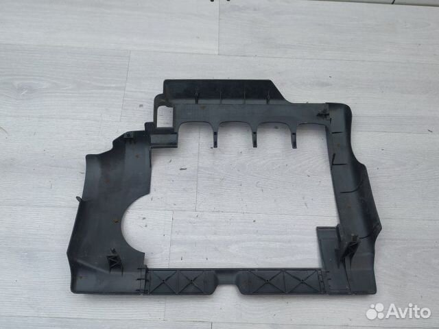 Накладка двигателя 03G103907 VW Passat (B6) 2005-2