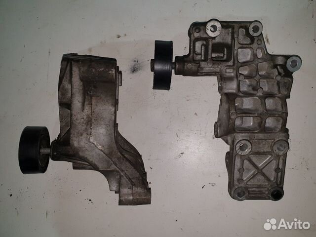 Кронштейн гур генератор Lancer 10