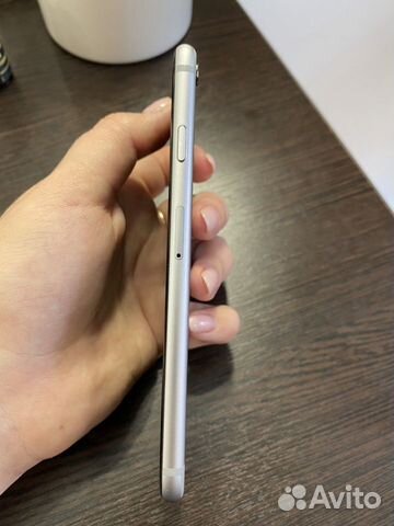 Телефон iPhone Телефон iPhone