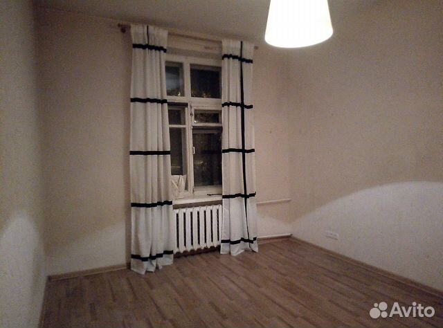 Комната 15 м² в 4-к, 1/5 эт.