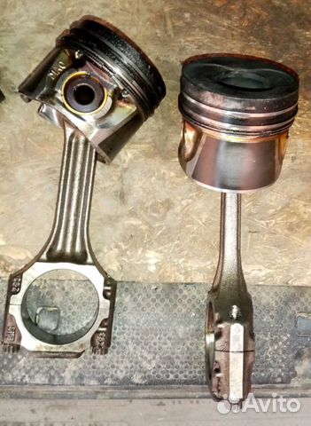 Шатун и поршень с кольцами