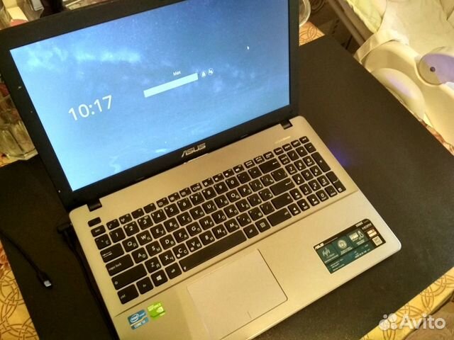 Ноутбук asus x550 core i3, RAM 8Gb, SSD+HDD 440Gb