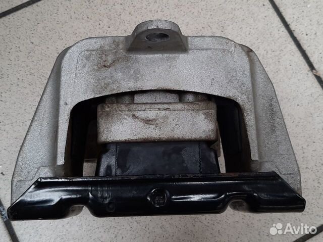 Опора двс кпп левая 1J0199555 AK