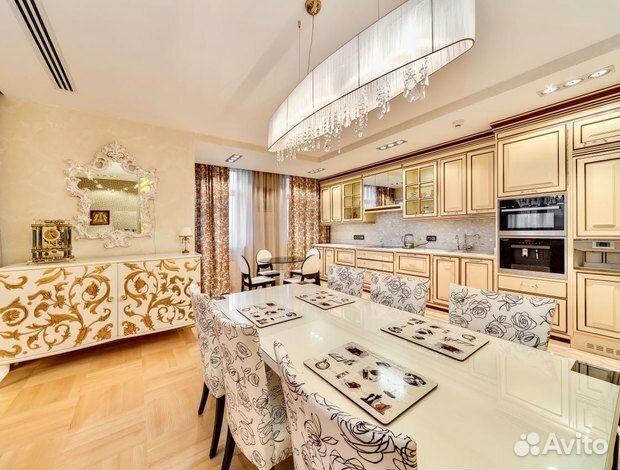 3-к квартира, 180 м², 9/32 эт. 3-к квартира, 180 м², 9/32 эт.
