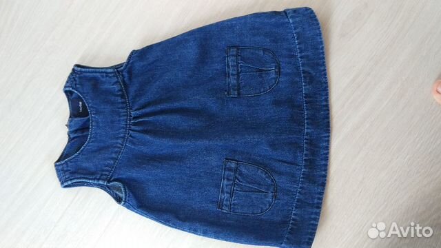 Джинсовый сарафан baby Gap, 6-12 месяцев Джинсовый сарафан baby Gap, 6-12 месяцев