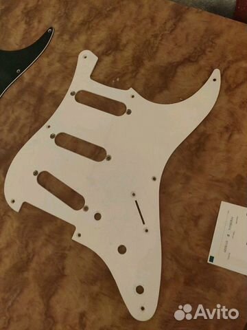 3 пикгарда sss для stratocaster