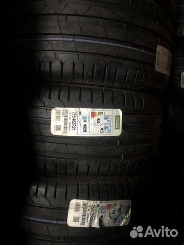 Nokian Hakka Black 2 295/40/R21