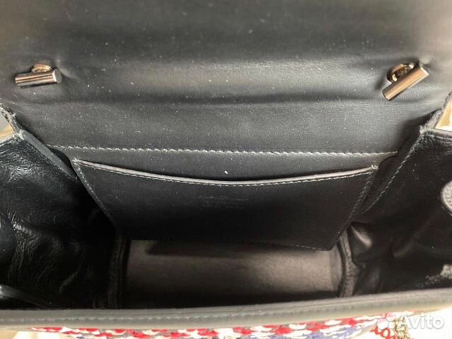 Новая итальянская сумка Salvatore Ferragamo Новая итальянская сумка Salvatore Ferragamo