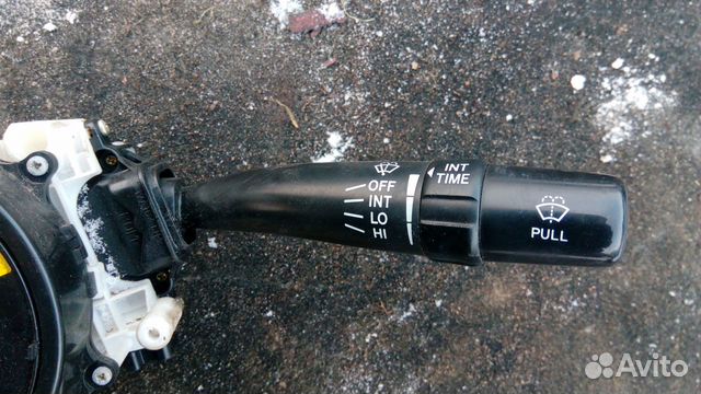 Переключатель дворников на Тойота Авенсис 01г