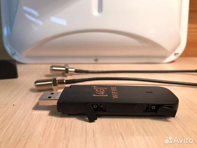 Модем Huawei на дачу с выходами под антенну