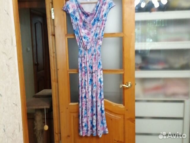 Платье вискозное. Новое. Размер 48-50 Платье вискозное. Новое. Размер 48-50