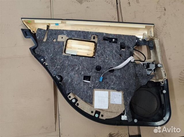 Обшивка двери задней правой Mercedes Benz W211 E Обшивка двери задней правой Mercedes Benz W211 E