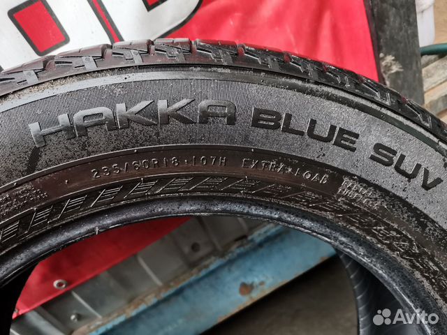 Летние R18 235/60 Nokian Black 4шт Летние R18 235/60 Nokian Black 4шт