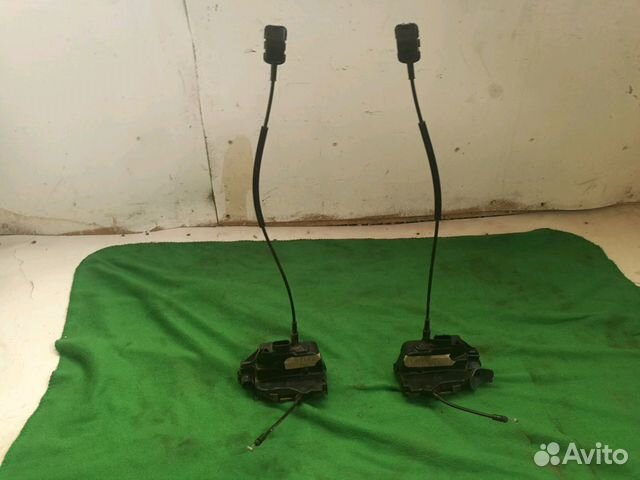 Замок двери передний левый правый Nissan Primera P Замок двери передний левый правый Nissan Primera P