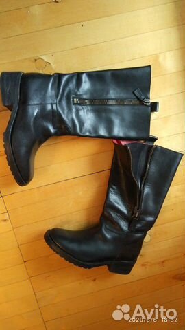 Сапоги женские chanel (оригинал), р.37 Сапоги женские chanel (оригинал), р.37