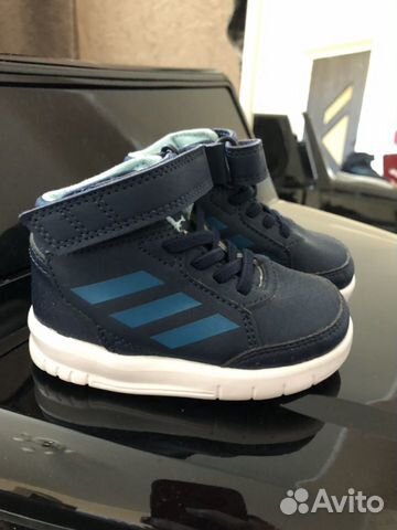 Кроссовки adidas детские новые