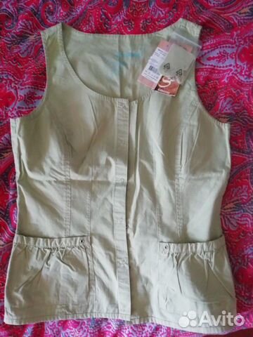 Жилетка женская размер 42 Жилетка женская размер 42