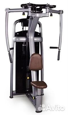 Тренажер баттерфляй Тренажер баттерфляй