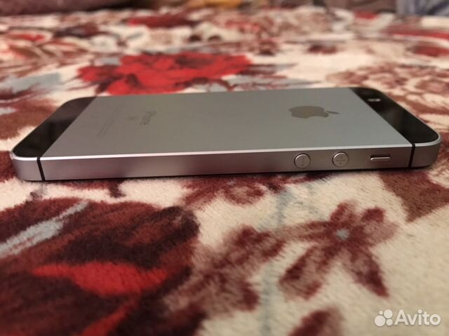 Телефон iPhone Телефон iPhone
