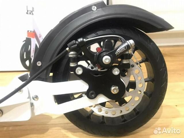 Самокат Scooter Urban с ручным тормозом для прогул Самокат Scooter Urban с ручным тормозом для прогул