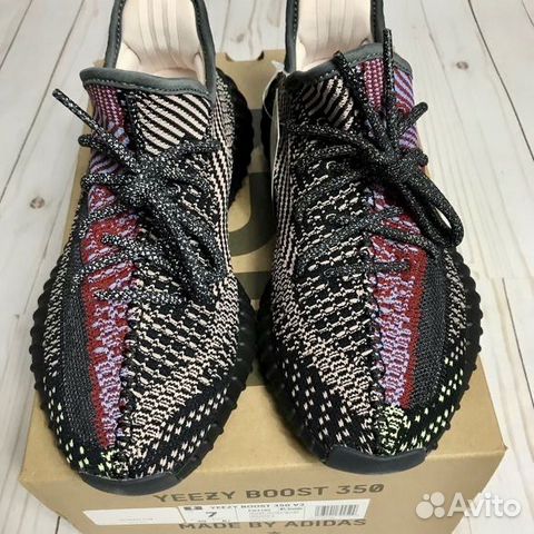 Кроссовки Adidas Yeezy Boost 350 v 2 Кроссовки Adidas Yeezy Boost 350 v 2