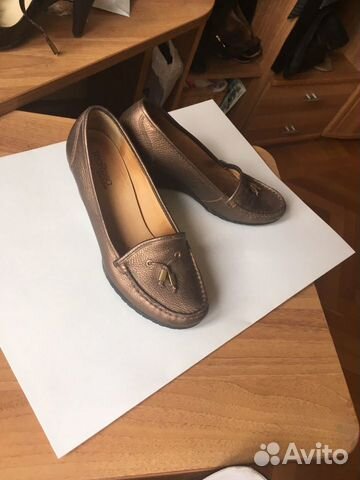 Мокасины на танкетке Ria Rossa кожаные б/у Мокасины на танкетке Ria Rossa кожаные б/у