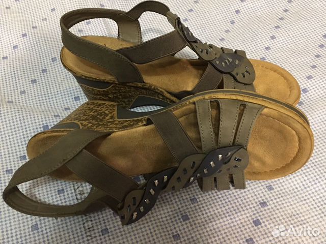 Босоножки кожаные,ношены мало в очень хорошем сост Босоножки кожаные,ношены мало в очень хорошем сост
