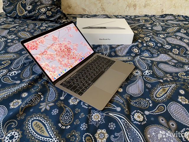 MacBook Pro 13 2019 128Gb 15 циклов Ростест MacBook Pro 13 2019 128Gb 15 циклов Ростест