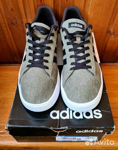 Кроссовки Adidas