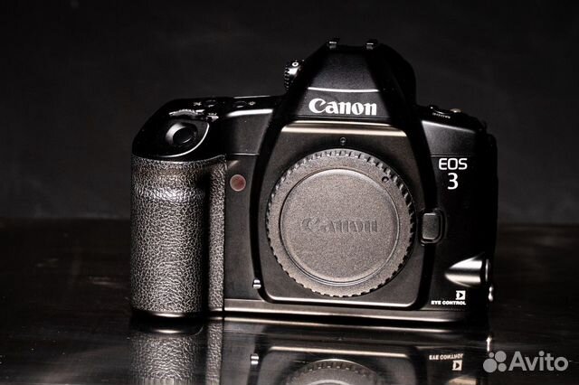 Зеркальный фотоаппарат Canon eos 3 Зеркальный фотоаппарат Canon eos 3