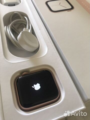 Apple Watch series 4 40mm gold Apple Watch series 4 40mm gold