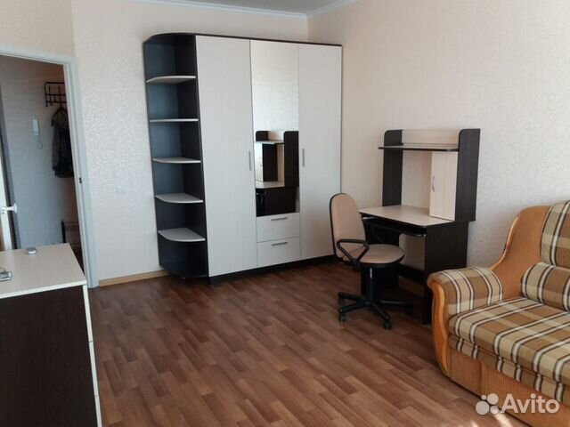 1-к квартира, 40 м², 8/10 эт.
