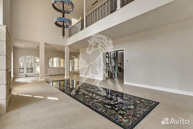 Дом 1200 м² на участке 28 сот.