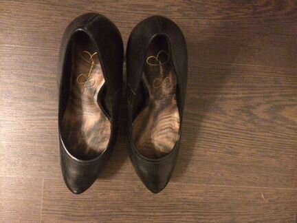 Чёрные туфли (новые )