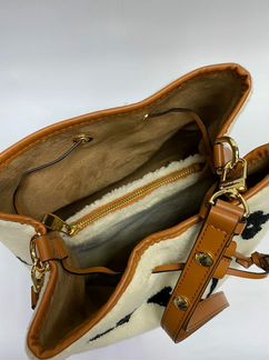 Новая сумка Louis Vuitton Neonoe меховая белая