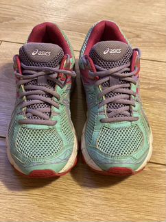 Беговые кроссовки asics gt-1000